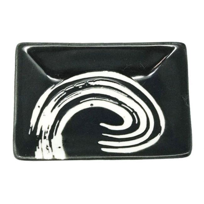 Placa para molho 9.5x6.7cm. Modelo: "Black Maru"