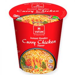 Macarrão de frango e curry...